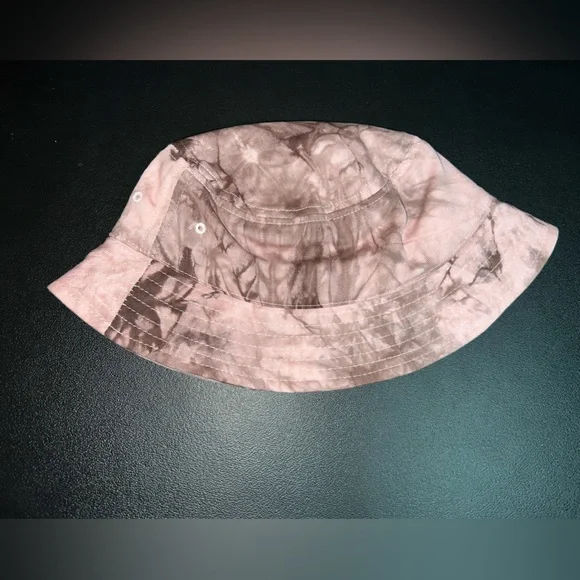 Urban Outfitters Tie Dye Bucket Hat - Picture 4 of 4